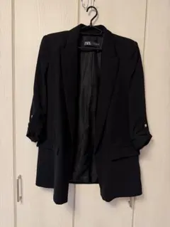 ブラック テーラードジャケット