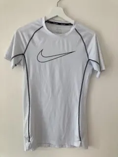 Nike Pro 白 トレーニング Tシャツ