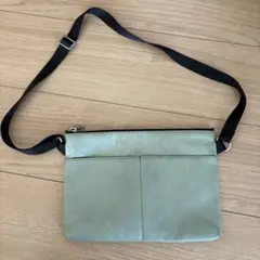 HARE ミントグリーン ショルダーバッグ　牛革のサムネイル