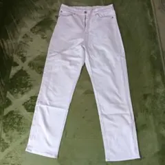 UNIQLO ホワイト ストレートジーンズ