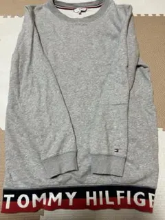 トミーヒルフィガー TOMMY HILFIGER レディース　スウェット　グレー