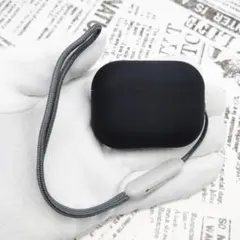 AirPods Pro 2 ストラップ付シリコンケース [01]ブラック