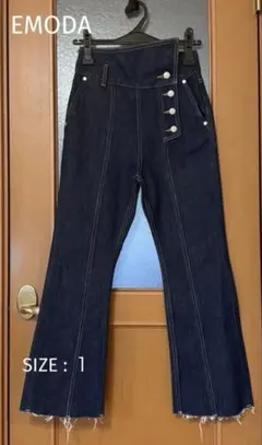 Item thumbnail for item 107b75f3-d3f5-4efc-b8d1-c2fd42f43e7c