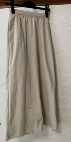 ユニクロ　ウルトラストレッチエアリズムロングスカート　S