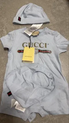 GUCCI ベビー ロンパース 帽子セット 6-9ヶ月のサムネイル