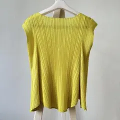 PLEATS PLEASE プリーツプリーズ leap トップス ベージュ - メルカリ