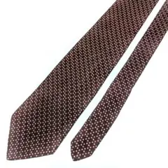 Item thumbnail for item 772465fb-a8bc-4fe6-8e7f-bbba7c1ee9f4