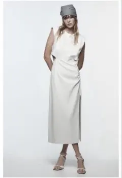 【ZARA】カットアウト ディテール ミディワンピのサムネイル