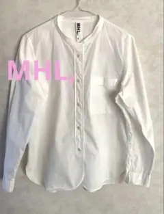【MHL,】ホワイト ノーカラー長袖シャツ