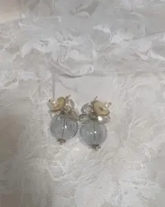 【ハンドメイド】No.23 ブラック ガラスチャームピアス