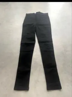 新品未使用スキニーパンツ