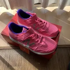 新品未使用！ニューバランスYT570 サイズ22.5センチ