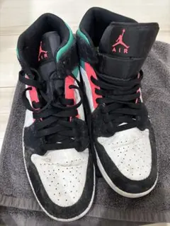 Jordan スニーカー ブラック/ホワイト/グリーン/レッド
