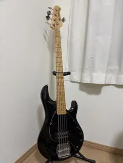 Sterling by MUSIC MAN StingRay 5 ベース　5弦のサムネイル