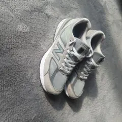 New Balance 990v5 グレー スニーカー