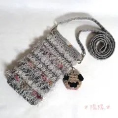 パグマスコット付きスマホショルダー