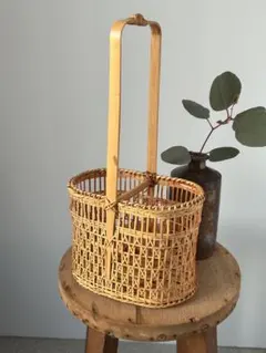 Item thumbnail for item 57e2d3bb-da26-4f6c-ab65-7e06ae7b3598