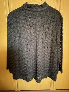 ♡上品☆ 黒 花柄レース 長袖ハイネックトップス（ハンドメイド）
