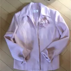 【大幅値下げ】スーツ　コサージュとストールセット淡いピンク　スーツとワンピースも