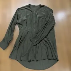 オリーブグリーン 長袖シャツ