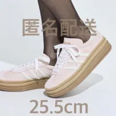 adidasガゼルボールドサンダルW 23.5 重盛さと美 着用 - メルカリ