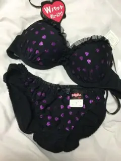 新品タグ付き　A75 ハート柄　ブラジャー＆ショーツ　上下セット　ブラック