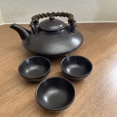 【新品　未使用】黒ぢょか　急須と茶碗3個セット　焼酎用酒器