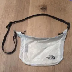 THE NORTH FACE ボディバッグ ホワイト