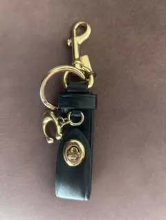 COACH キーホルダー ブラック ゴールド