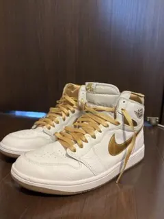 Nike Air Jordan 1 ホワイト/ゴールド