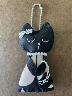 ミナペルホネン ハンドメイド ぬいぐるみチャーム キーホルダー 白猫