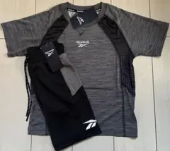 新品　130cm Reebokリーボック　半袖Tシャツ　ハーフパンツ　上下セットのサムネイル