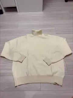 ZARA タートルネックニット オフホワイト Lのサムネイル