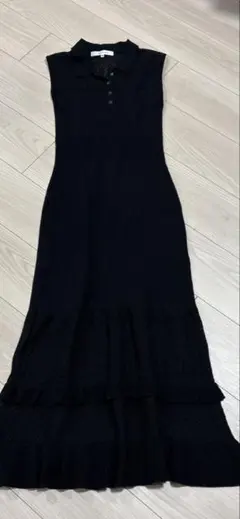 リランドチュール　ブラック　ノースリーブワンピース　フリル