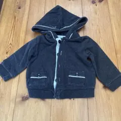 フード付きグレー トレーナー 80 コムサイズム