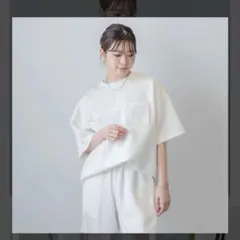 マリークワント MARY QUANT エンボスロゴポケットビッグ プルオーバー