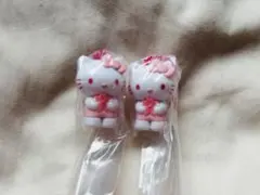 サンリオ ガチャガチャ　ワントーン桜マスコット キティ　2点セット