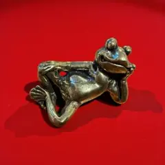 カエルの置物