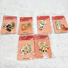 DisneyStore 2006 ハッピーニューイヤー ピンバッジ まとめ売り