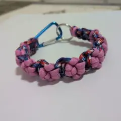 パラコード肉球編みハンドストラップ