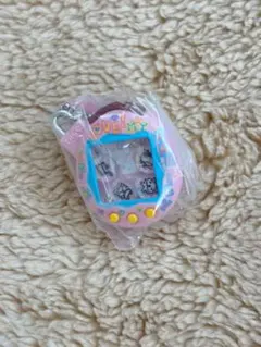 たまごっち　シャカシャカチャーム　ピンク