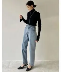 リエディ　センタースリットリサイクルデニムパンツ