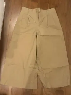ユニクロ　ベージュ　チノパン