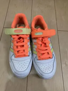 adidas スニーカー ホワイト/オレンジ/イエロー