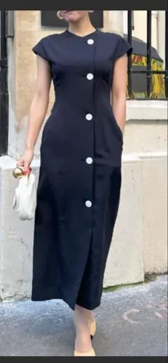 ◇美品 ジェンヌ オフショルダーフレアニットワンピース カップ