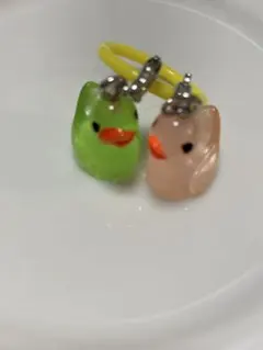 アヒルのハンドメイドチャーム 2個セット グリーン＆ピンク③