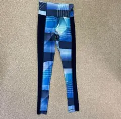 新品未使用　リーボック　スパッツ　ヨガ　ランニング　XS