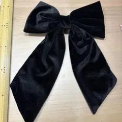黒いベルベットリボンバレッタ