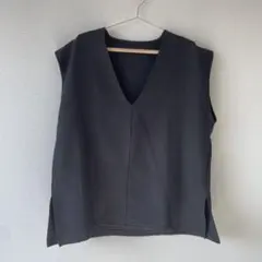 ベスト 黒 Mサイズ