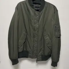 ユニクロ MA-1ジャケット